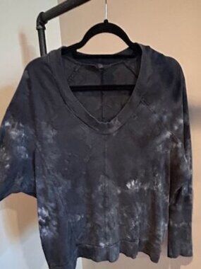 TRYST, thick 100% cotton, v-neck top, tie-dyed, Size XL (runs smaller M-L)